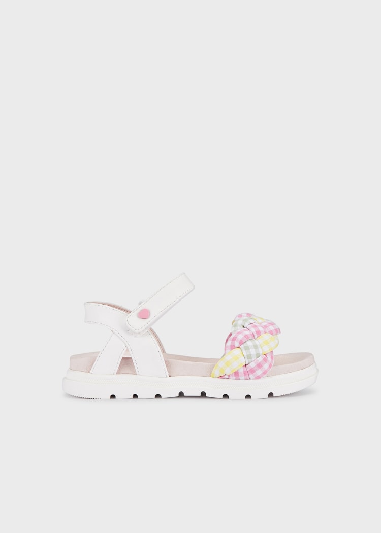 MAYORAL Baltas meiteņu sandales ar pīnes dizainu 