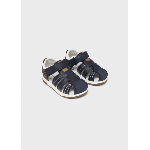 MAYORAL Tumši zilas zēnu sandales ar slēgtu purngalu 