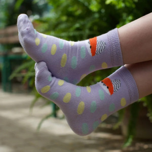 TUTAS LIETAS Violetas bambusa zeķītes ar punktiņiem | KIDO.LV